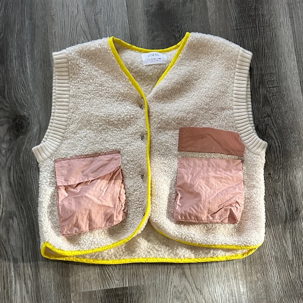 Zara Cream Vest with‎ Pink and Yellow size 11-12